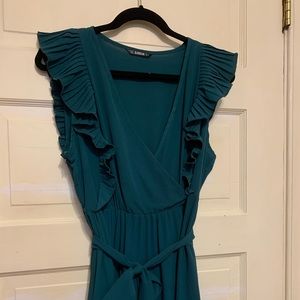Formal floor length dress from shein in a peacock green color, good for weddings
